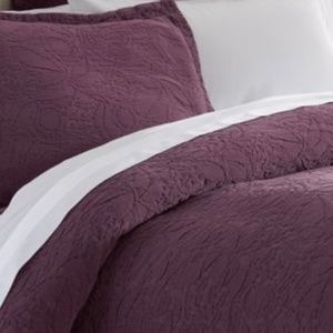Pottery Barn Matelasse Duvet Cover